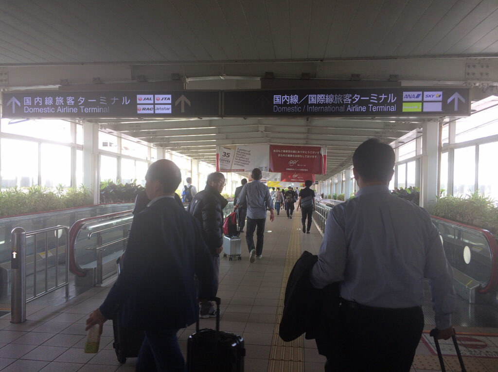 那覇空港（ピーチ）