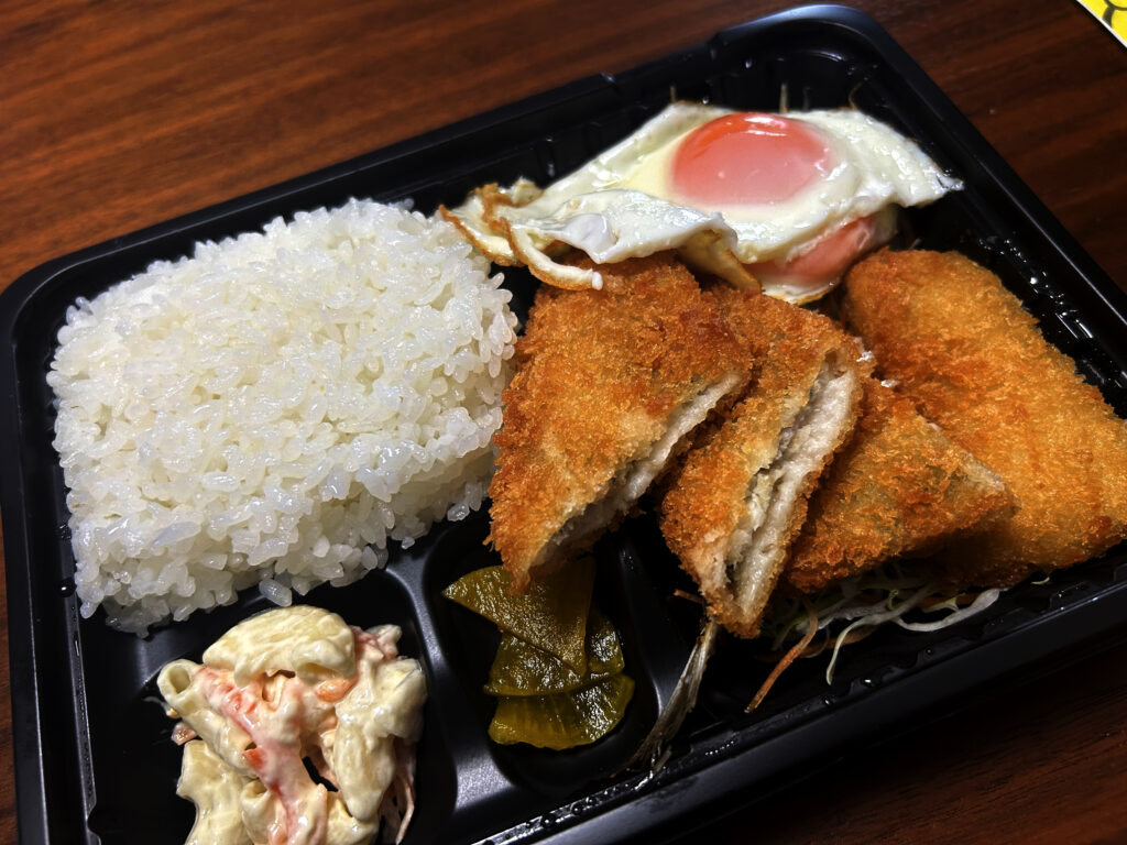 【定食】アジと白身魚のフライ