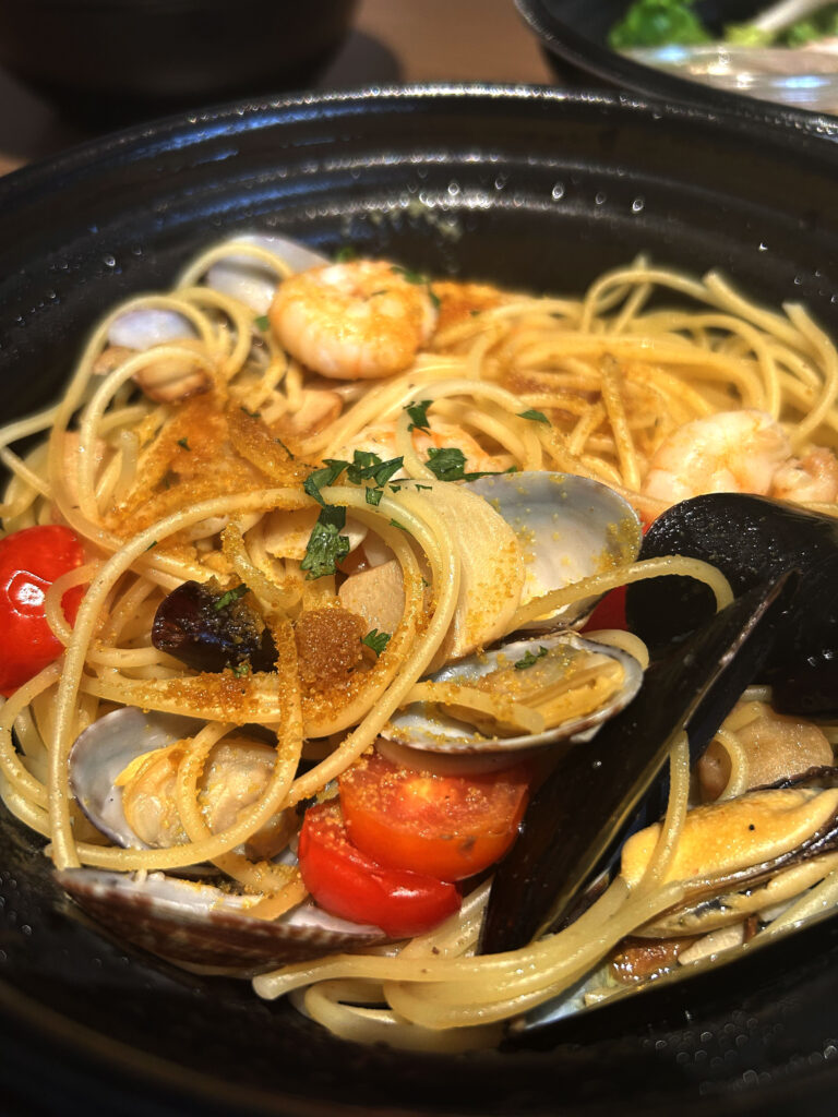 イタリア産カラスミと魚介のペペロンチーノ